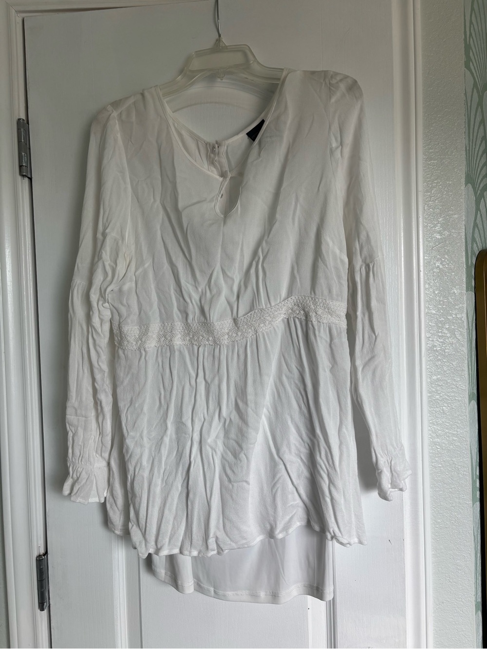 torrid White Lace-Trim Long Sleeve Tunic